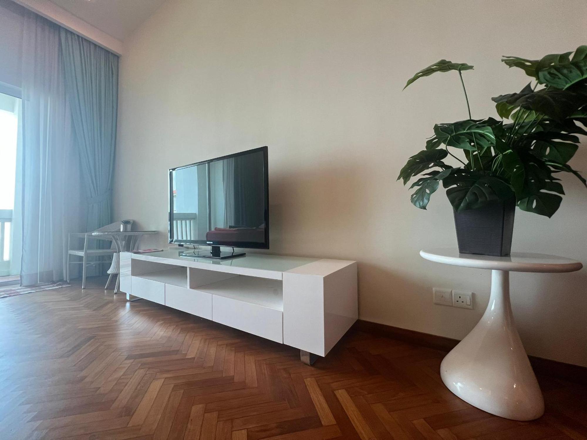 Straits Quay Marina Suites Penang By Aurorahomes Bagan Jermal Exterior foto